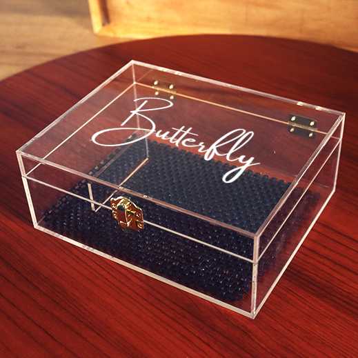 Box Kosmetik Akrilik