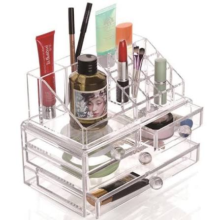 Display Produk Akrilik