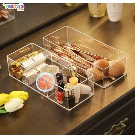 Display Produk Akrilik