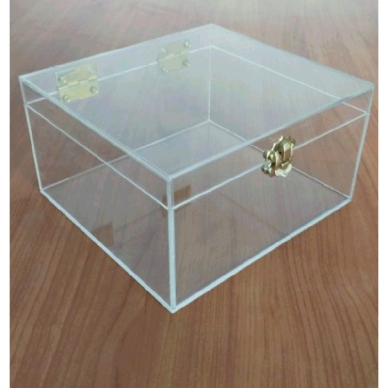Kotak Display Akrilik Bertutup